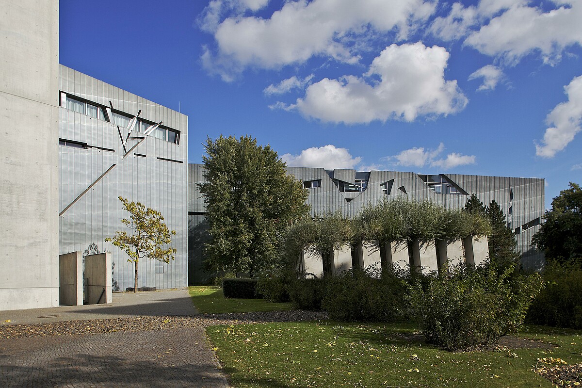 Main building and garden of the Jewish Museum Berlin
