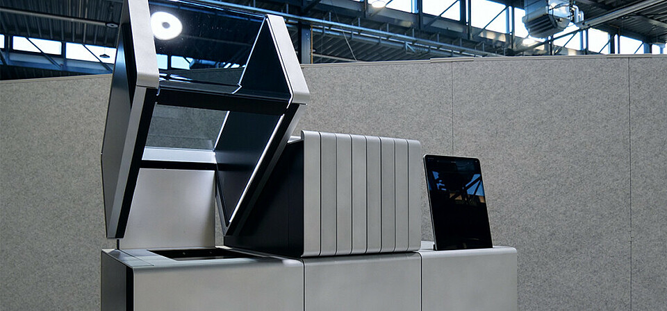 Clever box: NovoJet C-7 multi-material 3D printing system by Quantica NovoJet C-7 multi-material 3D printer has a new printhead for greater viscosity.