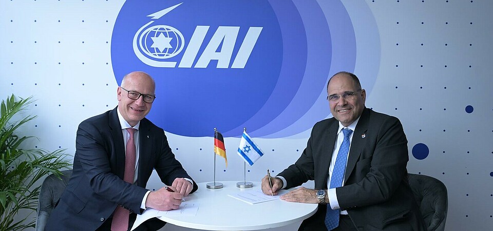Berlin's Governing Mayor Kai Wegner and IAI CEO Moshe Levy Berlin's Governing Mayor Kai Wegner and IAI CEO Moshe Levy